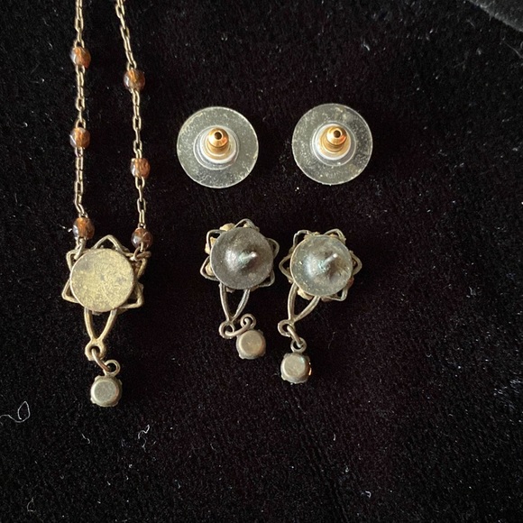 Vintage earrings and necklace set - Picture 11 of 11